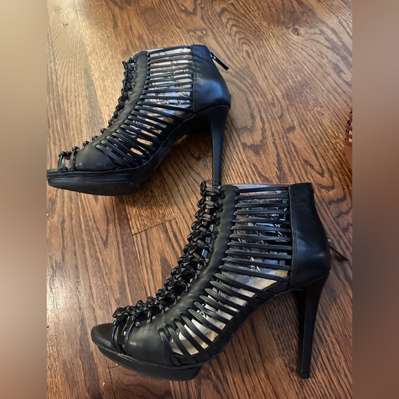 New Gianni Bini Carolinah Womens Heels (color: black), Size 7M - Picture 2 of 5